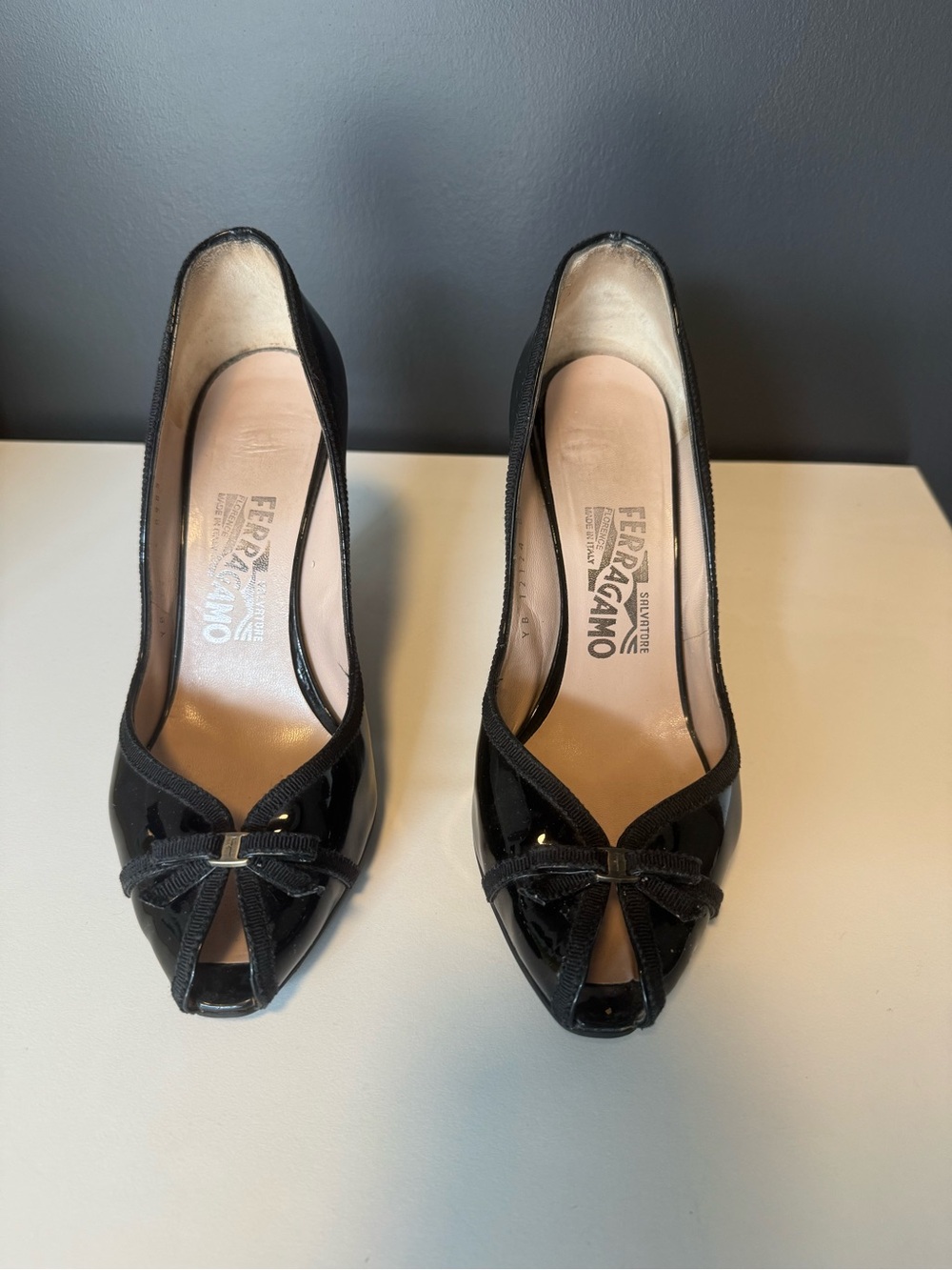 Salvatore Ferragamo Black Patent Cork Wedge Heels B985 Size 6.5 C